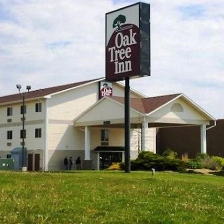 Travelodge By Wyndham Clinton Valley West Court Exteriör bild
