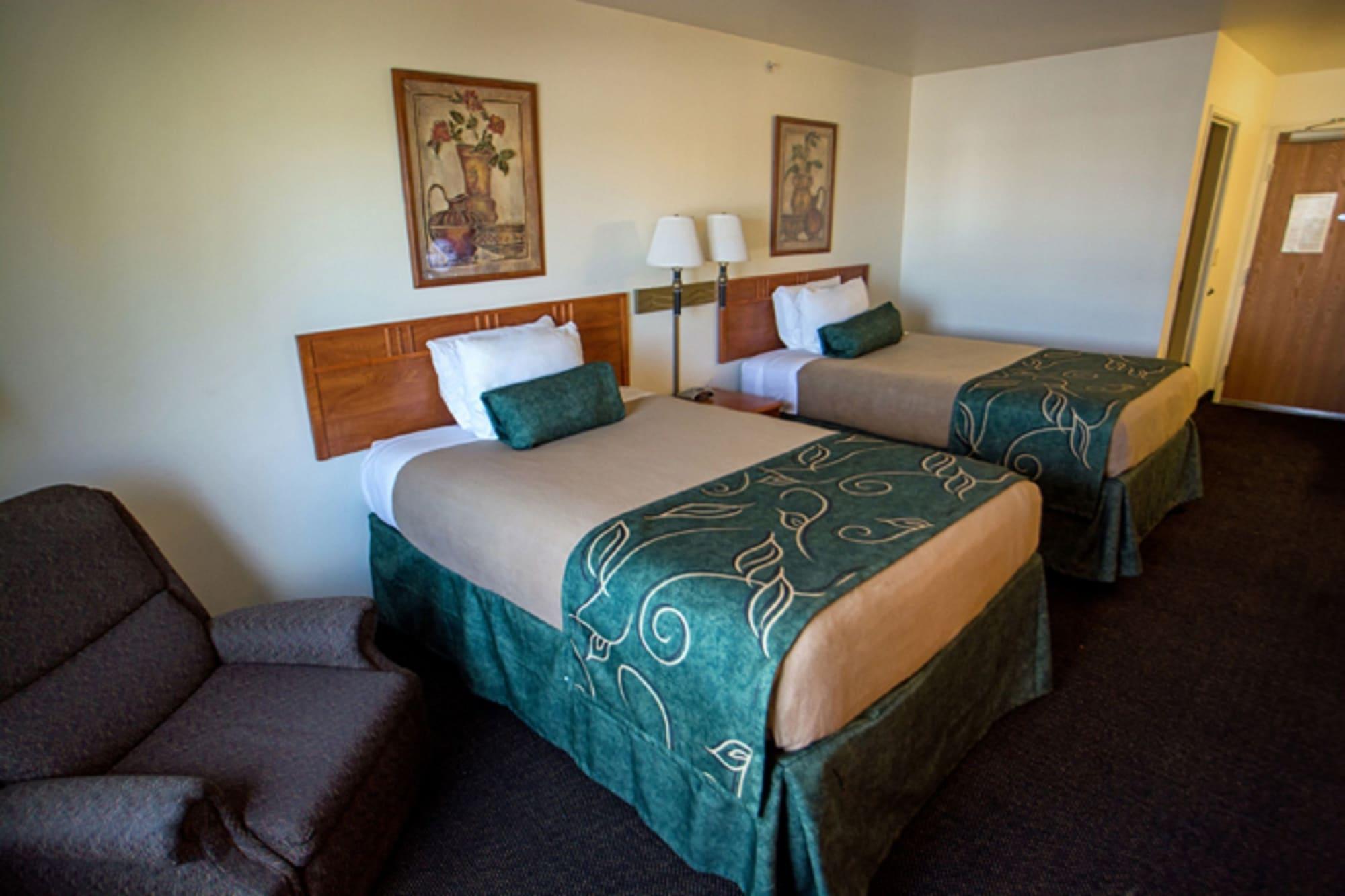 Travelodge By Wyndham Clinton Valley West Court Exteriör bild