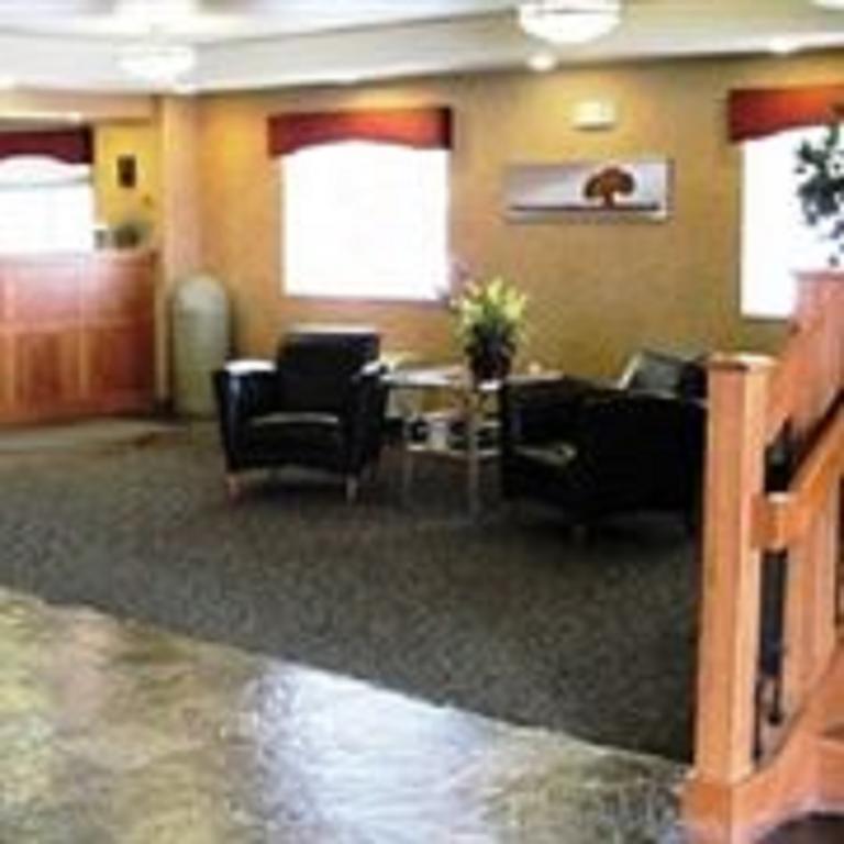 Travelodge By Wyndham Clinton Valley West Court Exteriör bild